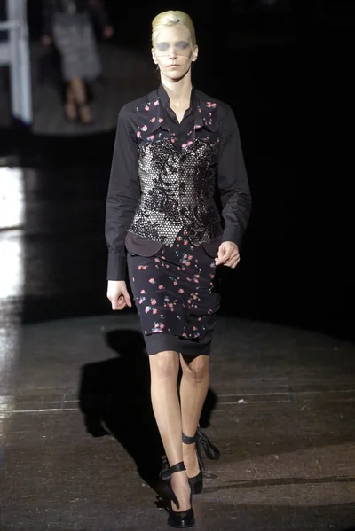 Look 19